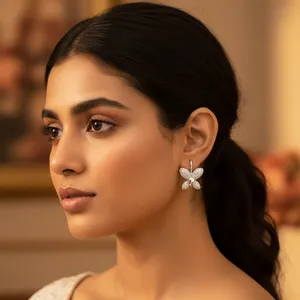 Boucles d'oreilles en cristal pour femmes avec zircone cubique, design floral en argent, cadeau de bijoux - Product Image 3