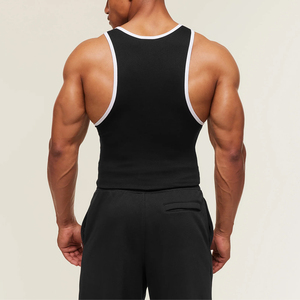 Camiseta Deportiva de Alta Calidad para Hombre, Ajustada, de Algodón y Elastano, Blanca, con Nervaduras, para Gimnasio - Product Image 3