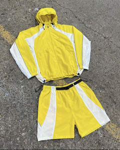 Chándal de nailon ligero personalizado 2025, conjunto corto cortavientos con cremallera reflectante, conjunto corto cortavientos en contraste de nailon y poliéster - Product Image 2