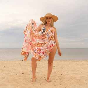 Pareo de Algodón 100% Ligero Estilo Boho con Estampado de Mono Blanco Cereza - Product Image 4