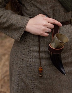 Cuerno Natural para Beber Estilo Vikingo de Alta Calidad Pulido Ecológico Diseño Animal de Cuerno de Búfalo - Product Image 1