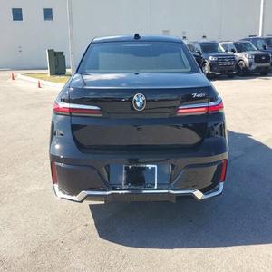 BMW Serie 7 740i 2024 en EXCELENTE ESTADO - Product Image 3
