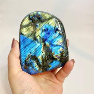 Labradorite haute brillance, forme libre, cristal poli, pierre précieuse naturelle, 100% naturelle, authentique, pour la guérison, le Reiki, l'amour, la décoration de la maison - Product Image 2