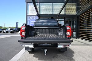 Offre promotionnelle : Pick-up d'occasion, conduite à droite, faible kilométrage, Toyota Hilux SR5 Double Cabine 2.8 Diesel Turbo 4x4, modèle 2022 - Product Image 2