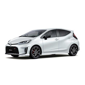 Voitures Toyota Prius C/Aqua 1.5 hybrides électriques à 5 portes d'occasion à vendre, boîte de vitesses manuelle, cuir, options conduite à gauche et à droite, CL - Product Image 1