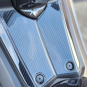 Adesivo 3D in Resina per Moto, Protezione Pedana Centrale Compatibile con Kymco Ak550 - Product Image 1