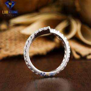 1.23 TDW แหวนเพชรกลมสีทอง18K สีขาวทอง BYPASS band ht/cvd Diamond Lab Stone - Product Image 5