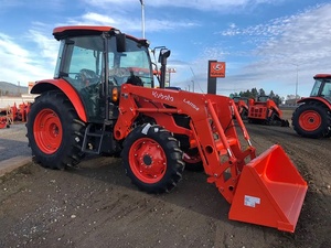 รถแทรกเตอร์ Kubota LA1154 พร้อมที่ตักด้านหน้า รถแทรกเตอร์อเนกประสงค์สำหรับงานเกษตร ห้องโดยสารแบบปิด เครื่องจักรกลการเกษตร รถแทรกเตอร์ Kubota สำหรับขาย - Product Image 4