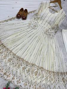 VESTIDO DE FIESTA LOOK CON PANTALÓN Y TRABAJO BORDADO - Product Image 4