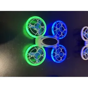 Drone RC Q9s pour enfants avec maintien d'altitude de la caméra 4K et mini quadrirotor en mode sans tête - Product Image 1