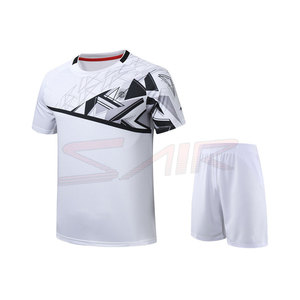 Uniforme de Voleibol para Hombre de Fabricante Profesional, Diseño Duradero Antiarrugas, 100% Poliéster, Logotipo y Color Personalizables - Product Image 4