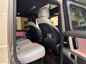 Mercedes-Benz Classe G G63 AMG Style 2024, SUV di Lusso 4.0L V8 Biturbo 4WD - Product Image 5