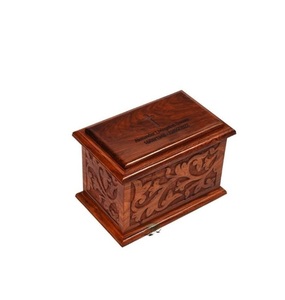 Arbre de vie gravé à la main adulte 250 cubique en urne design distinctif qui allie simplicité et beauté - Product Image 1