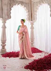 Último diseñador Pure Viscose Dola Silk Contrast Pallu Border Saree de Fab Zone - Product Image 2