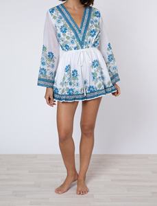 Traje de una pieza estilo bohemio 100% algodón con cuello en V, borde de rosas azul claro, manga acampanada, abotonado frontal, midi, ecológico y elástico. - Product Image 4