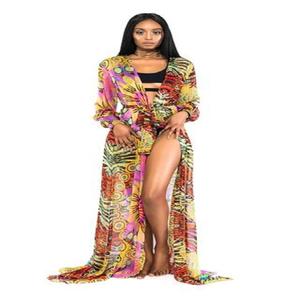 Cubierta de Playa con Mangas Campana y Estampado para Mujer, con Acabado Elegante, Ropa de Playa para Mujer con Estampados Contemporáneos - Product Image 3