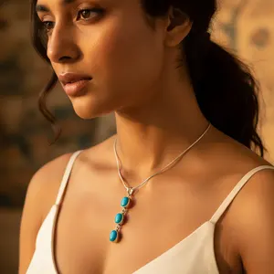 Collar con Colgante de Turquesa para Mujer, Piedra Principal de Circonita, Plata 925, Bañado en Rodio, Cadenas de Oro de 14K y 18K, Estilo Moderno, Joyería para Regalo - Product Image 1