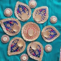 Support de bougie en métal fait main, fleurs artificielles, écologique, décoration traditionnelle indienne pour la maison, ensemble de décoration pour le festival Diwali