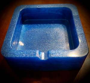 Cenicero de resina grande de primera calidad para cigarros, Cenicero de resina grueso y duradero para Bar, hotel, uso en patio, fumadores y estilo de vida diario - Product Image 2