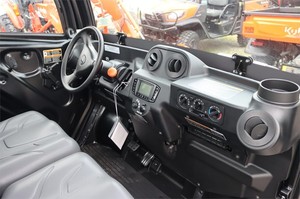 Tracteur agricole 4x4 70 CV avec boîte de vitesses pour UTV Sidekick RTV-XG850 2025 - Product Image 2
