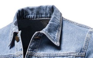 Veste en jean pour homme Du décontracté au look de festival Trending Fits and Brands Meilleures façons de styliser les shorts en jean pour homme - Product Image 3