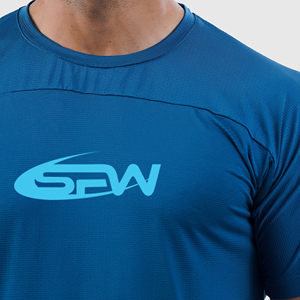 Camiseta deportiva para hombre, mangas transpirables y paneles de hombro, tejido elástico de punto suave, Ideal para deportes al aire libre - Product Image 5