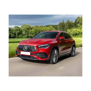 Lujo AMG GLA 35 que ofrece comodidad y tecnología superiores - Product Image 1