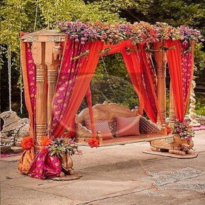 Balançoire traditionnelle pour décorations de mariage et de sangeet Décoration suspendue intérieure et extérieure élégante pour événements festifs - Product Image 4