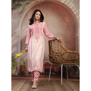 ชุดคุर्ตาผ้าเรยอนสีขาวสำหรับผู้หญิงสไตล์ลำลอง พร้อมกางเกงปาลาซโซ่ แขนสามส่วน ผ้าเครปพิมพ์ลาย - Product Image 1