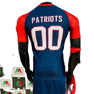 T-shirt classique à col rond en tricot doux et extensible Conceptions personnalisables Idéal pour un usage quotidien Disponible dans toutes les tailles - Product Image 1