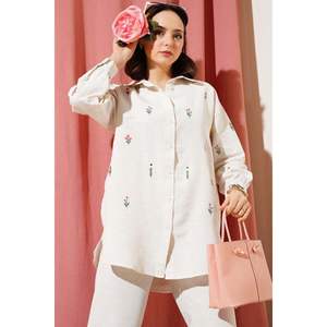 Ensemble 2 pièces en lin avec mini broderie florale sur le devant Beige - Product Image 1