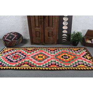 Alfombra Turca Vintage de 3x8.5 pies (90x259 cm), Alfombra Herki con Bordes Rojos y Verdes - Product Image 3