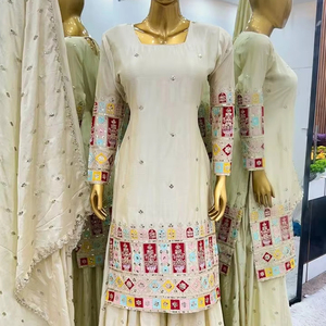 Hermoso Top Gharara y Dupatta con Secuencia de bordado pesado Trabajo Ropa india y pakistaní Traje Sharara Vestido blanco - Product Image 1