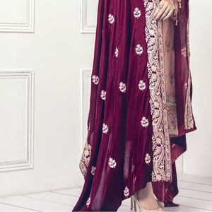 Low Price Custom Label Velvet <b>Shawl</b> <b>for</b> <b>Women</b> Hot Sale Plus Size New Arrival Fashionable Ladies Velvet <b>Shawl</b> Wholesale OEM - Product Image 3