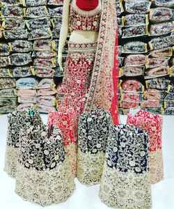 Nupcial Último diseñador Bordado pesado Trabajo Matrimonio Festival Lehenga Choli para mujer india por Ropa Étnica Alphanumero - Product Image 4