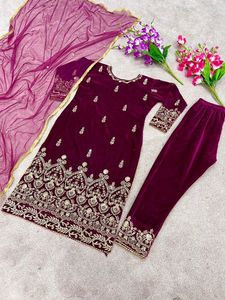 Lancement d'un nouveau vêtement de soirée de créateur, Look Top Dupatta et séquence de broderie en velours Viscose entièrement cousue, fonctionne avec les manches - Product Image 6