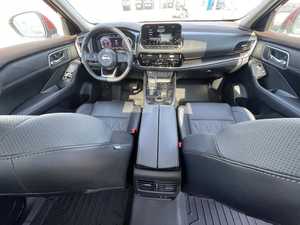 Dernier modèle Rouge 2023 AWD d'occasion, jantes en alliage foncées, sièges en cuir, système de navigation, démarrage à distance, Android Auto - Product Image 5