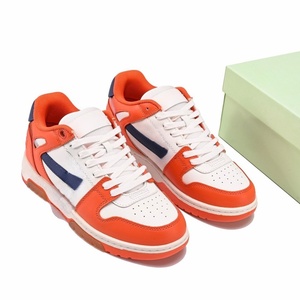 Chaussures de créateur pour homme, style urbain, tendance décontractée, qualité supérieure, personnalisées, modèle Arrow, coupe basse, style classique pour la marche, type board, baskets - Product Image 1