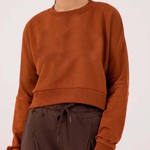 OEM personnalisé de haute qualité femmes respirant hiver sweat-shirt à capuche tricoté avec logo avant et techniques de teinture par cravate - Product Image 4