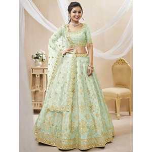 Fascinante Lehenga Choli de Seda Artística Bordada en Verde Pista para Bodas - Product Image 5