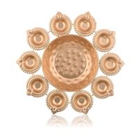 Lampe Diwali en métal Urli Diya de conception gracieuse de Lotus avec la flamme tranquille en métal Divin Urli Diya
