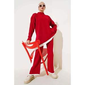 Conjunto de 2 piezas de punto a rayas de corte asimétrico para mujer en rojo - Product Image 2