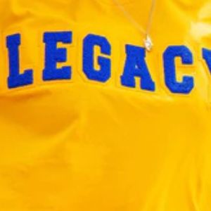 T-shirt doré Legacy pour les membres SGRHO Chemise de sororité en coton de qualité supérieure Vêtements grecs de style HBCU pour les événements et les looks de tous les jours - Product Image 3