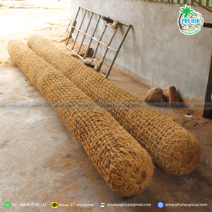 Top Product COIR LOG Bûches en fibre de coco naturelle pour la réhabilitation des terres, le contrôle des sédiments et la croissance de la végétation - Product Image 3