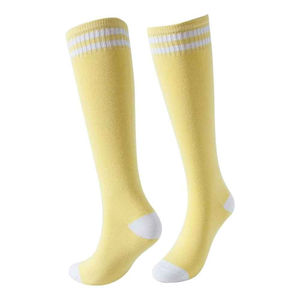 Chaussettes légères élégantes pour logo personnalisé sur la manchette pour les sports d'hiver prix de gros chaussettes de qualité supérieure pour hommes service OEM - Product Image 3