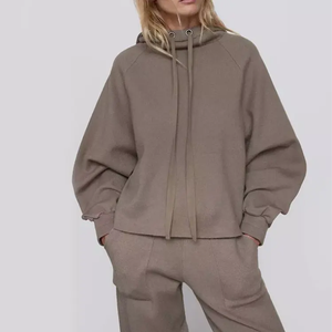 Trending New Arrival Custom Unisex Fleece Drawstring Chándal Mujeres Joggers Traje Dos piezas Sudadera con capucha Conjuntos Tela personalizada - Product Image 5