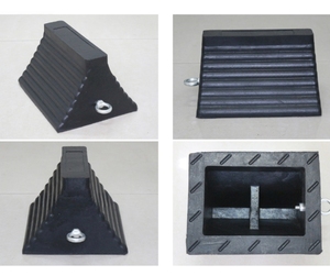 ตัวกันล้อรถยาง Wesure Safety ขนาด 250x200x150 มม. ทนทาน พกพาสะดวก กันน้ำ รุ่น S3313 - Product Image 3