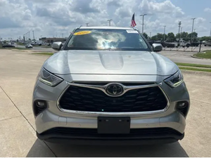 รถยนต์มือสอง ปี 2019 รุ่น Highlander SUV สีขาว 7 ที่นั่ง เกียร์อัตโนมัติ ระบบขับเคลื่อนสี่ล้อ ไฟหน้า LED เบาะหนัง ยาง R20 - Product Image 3