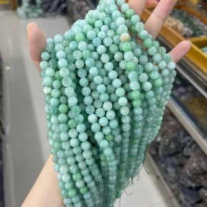 หยกพม่าธรรมชาติ สีฟ้า เรียบเนียน คุณภาพพรีเมียม ประดับพลังบำบัด สร้อยหินอัญมณี ดีไซน์หรูหราทันสมัย - Product Image 4