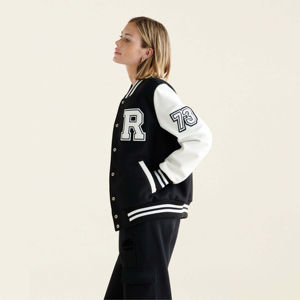 Venta al por mayor nuevas y elegantes señoras Letterman Crop Varsity chaquetas para la venta Otoño Invierno de alta calidad mujeres Crop Letterman chaquetas - Product Image 2